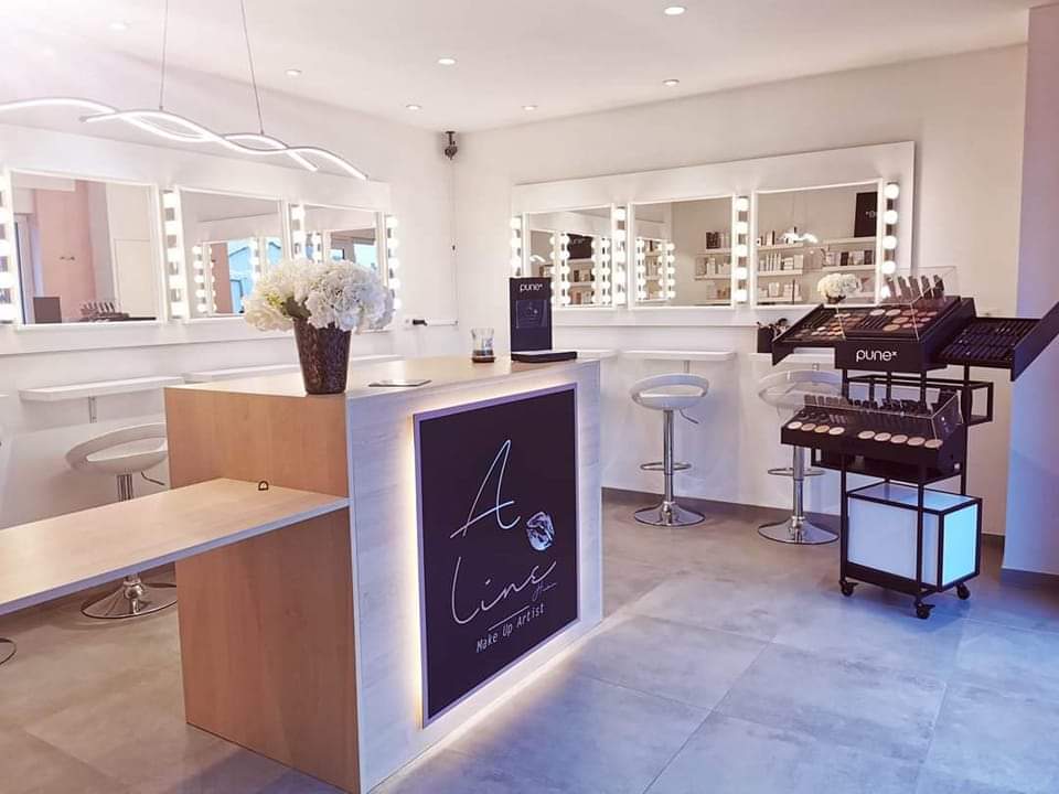 Aline Hackin Skin Expert