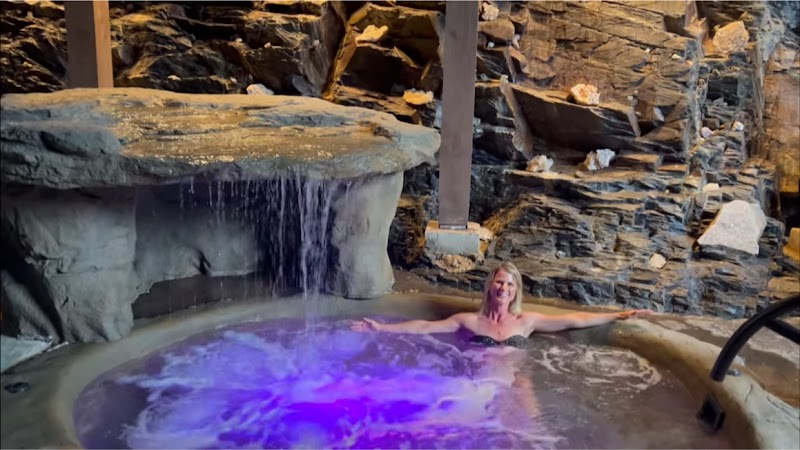 Thai-Me Spa & Mineral Baths w/ Coffee Shop photo 1