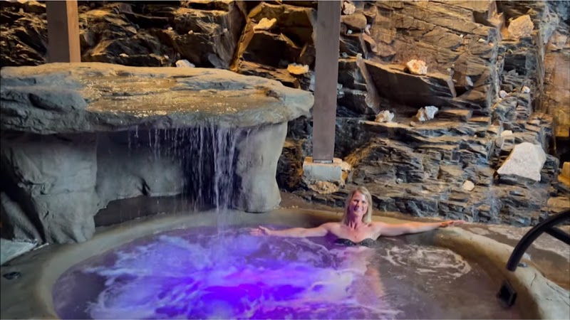Thai-Me Spa & Mineral Baths w/ Coffee Shop photo 1
