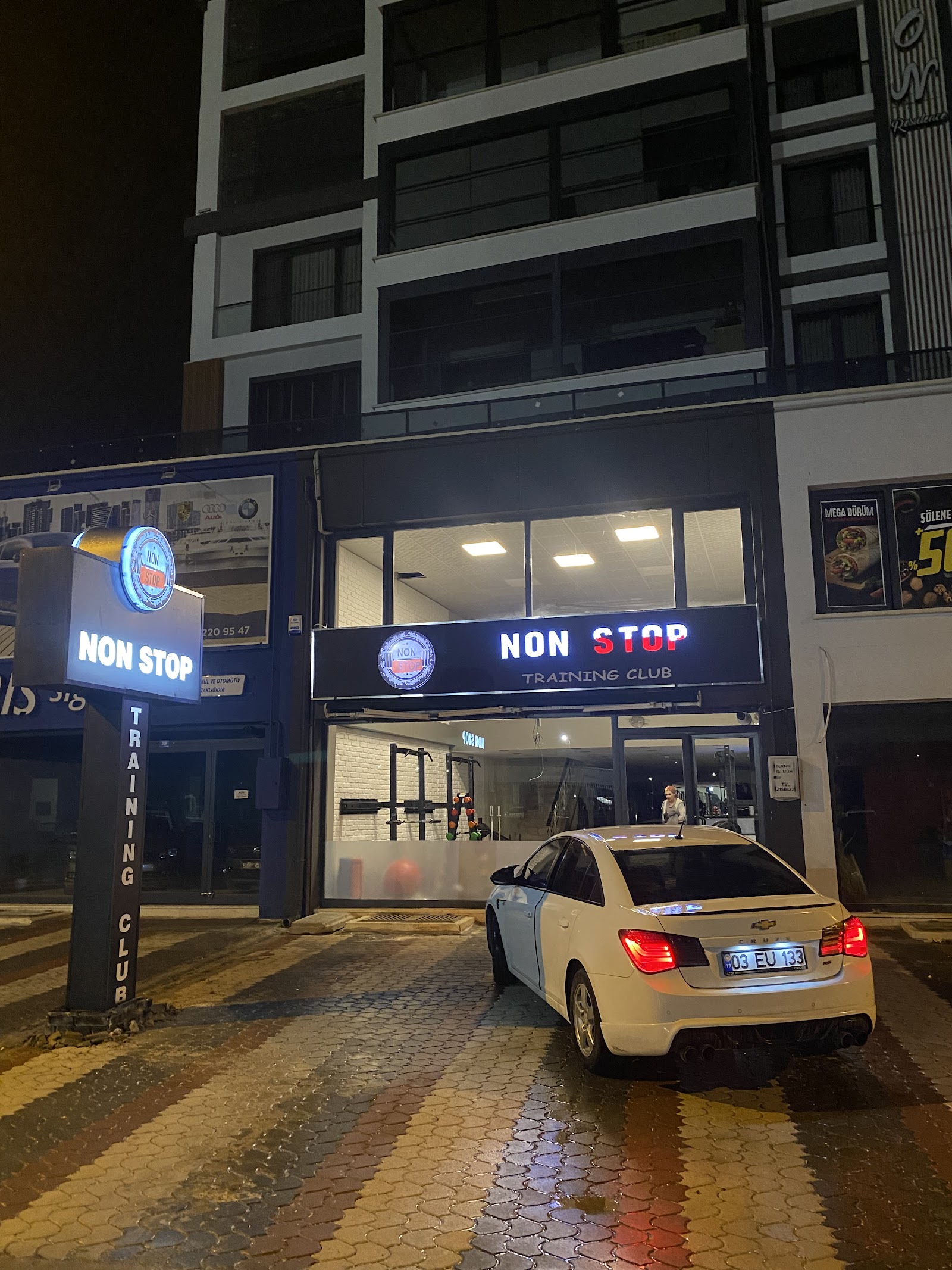 Non Stop Training Club mekanı