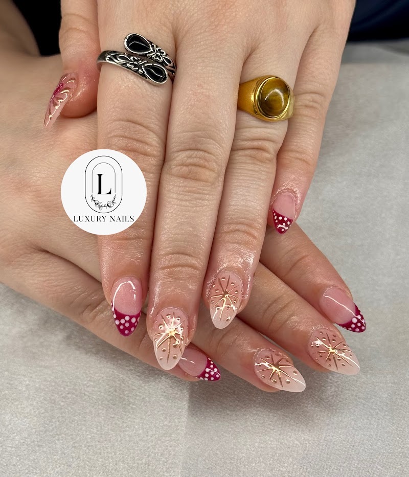 Luxury Nails