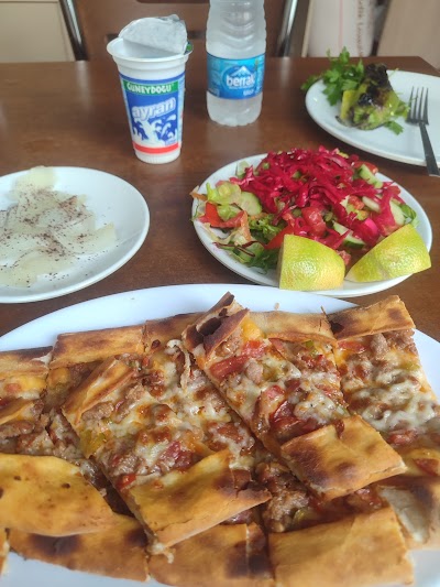 Mustafa Usta Lahmacun&Pide Salonu - Restoran - Kozan