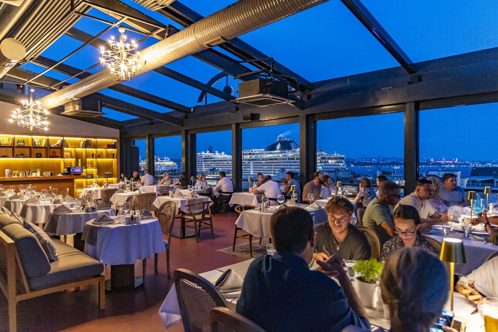 Galata Rooftop Ocakbaşı Restaurant mekanı