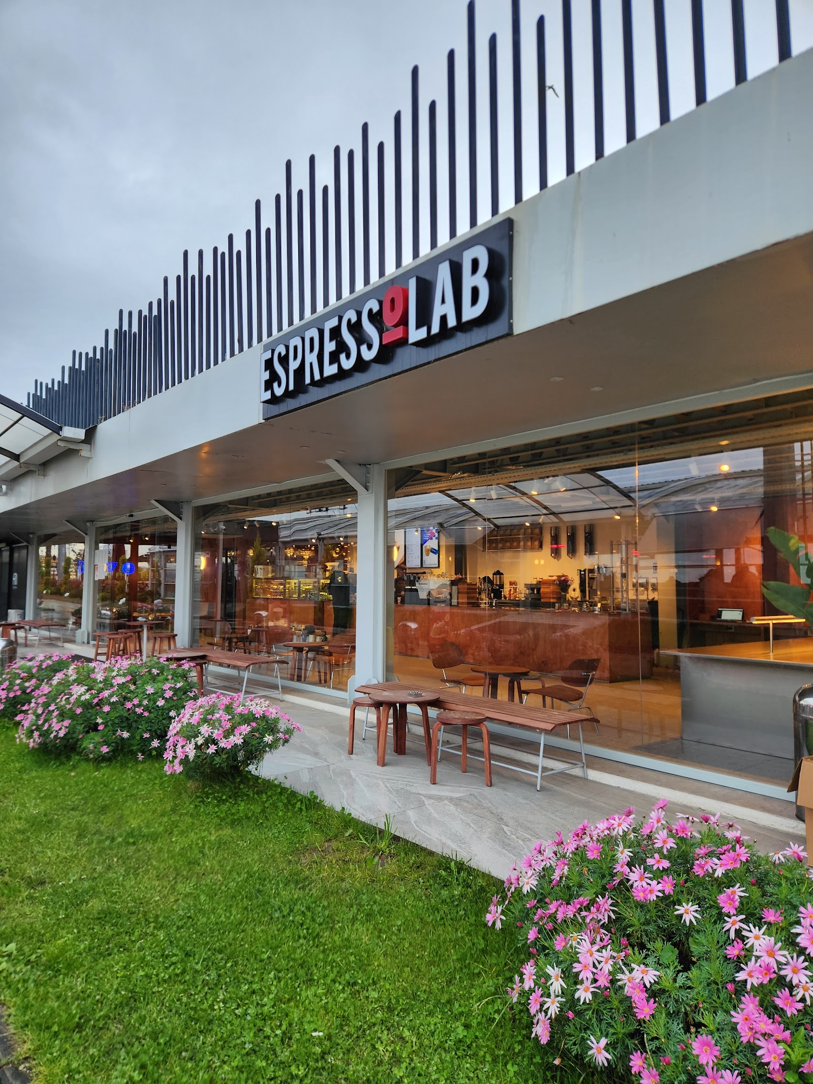 Espressolab Giresun Sahil mekanı