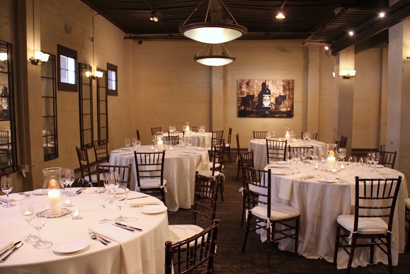 Bistro 107 with gourmet seasonal dishes