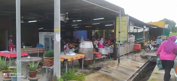 Kedai Makan Kak Jah & Family - Photo 1