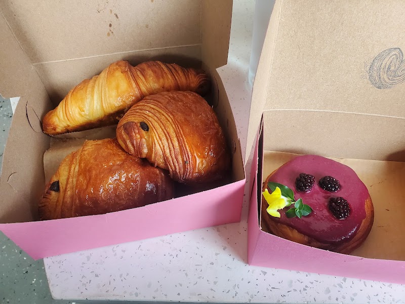 Val's Bakery photo 4