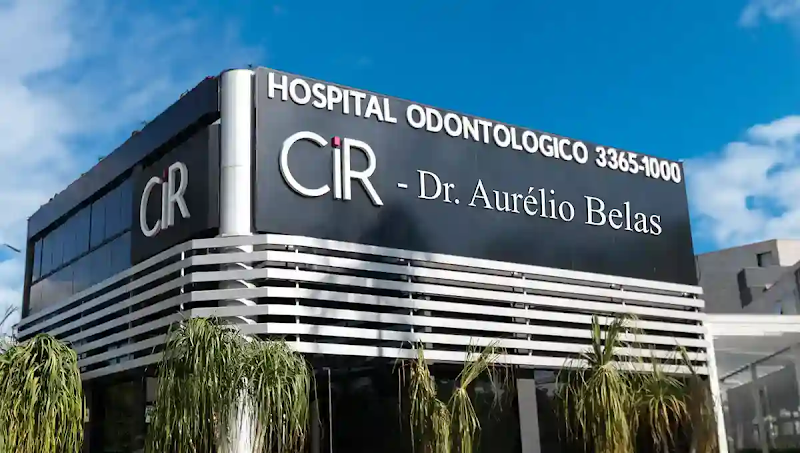 CiR - Hospital Odontológico - Lentes de Contato Dental e Implantes em Brasília-DF