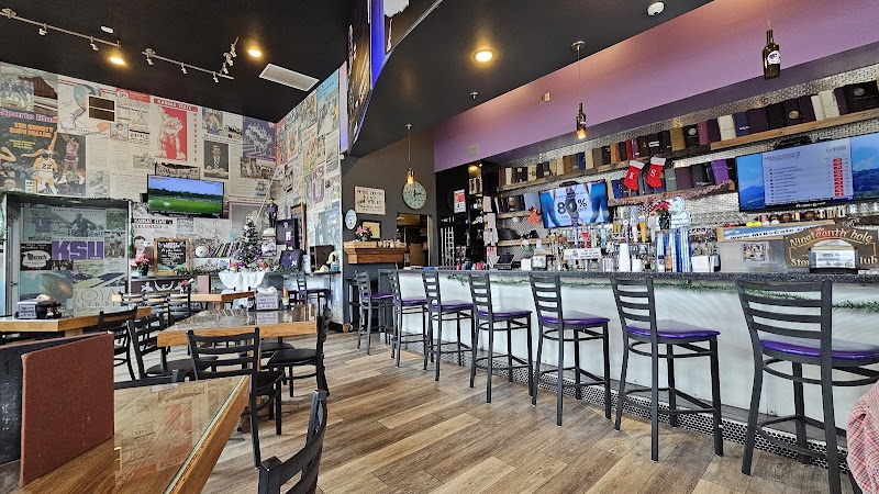 Mr. K's Cafe & Bar photo 4