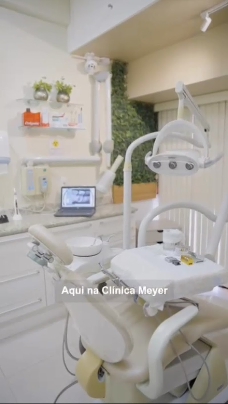 Clínica Meyer Odontologia Especializada/Estética em Resina/Salvador - foto 2