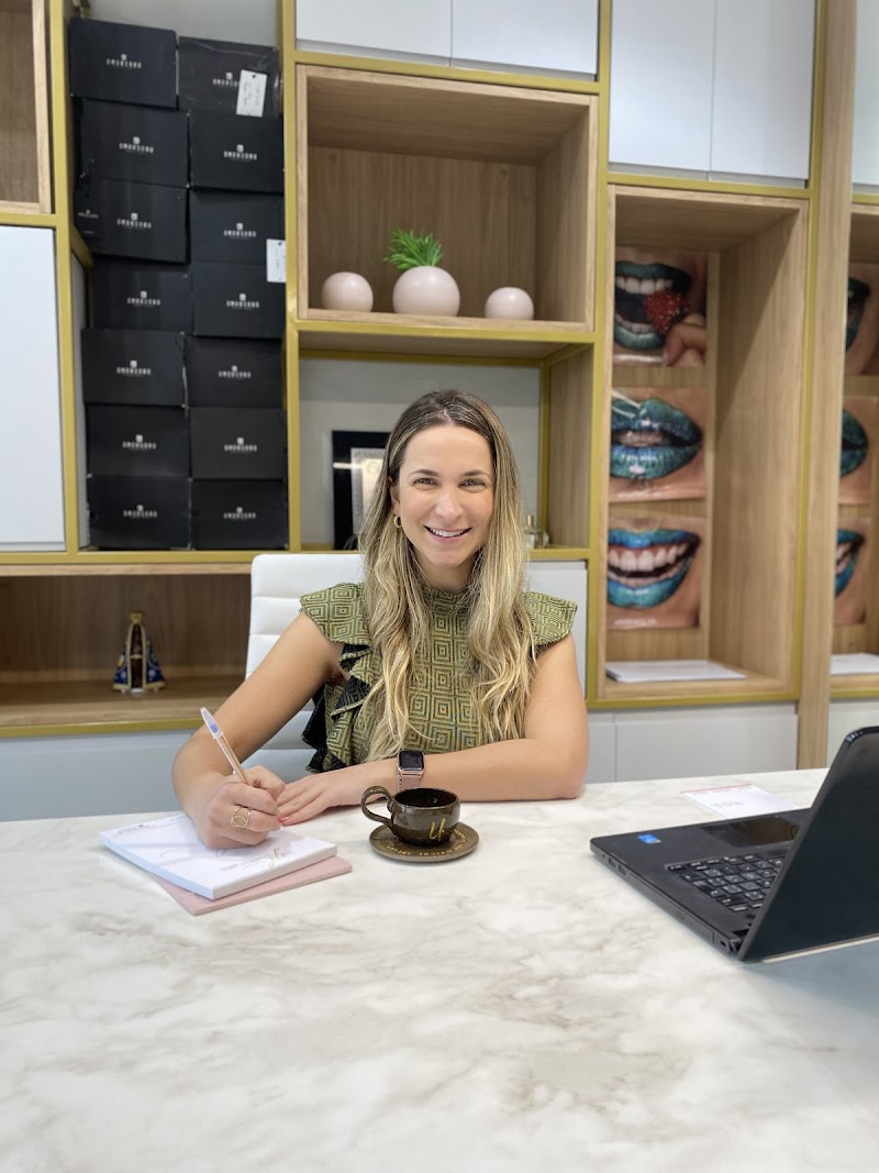 Dra Gabriela Lima - foto 3