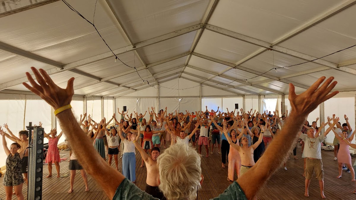 Encontros do Umbigo: Pramod - Bioenergética & Meditação Activa Osho