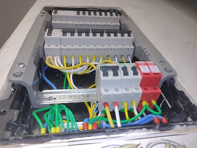 Foto de MC SOLUÇÕES ELÉTRICAS ( ELETRICISTA )