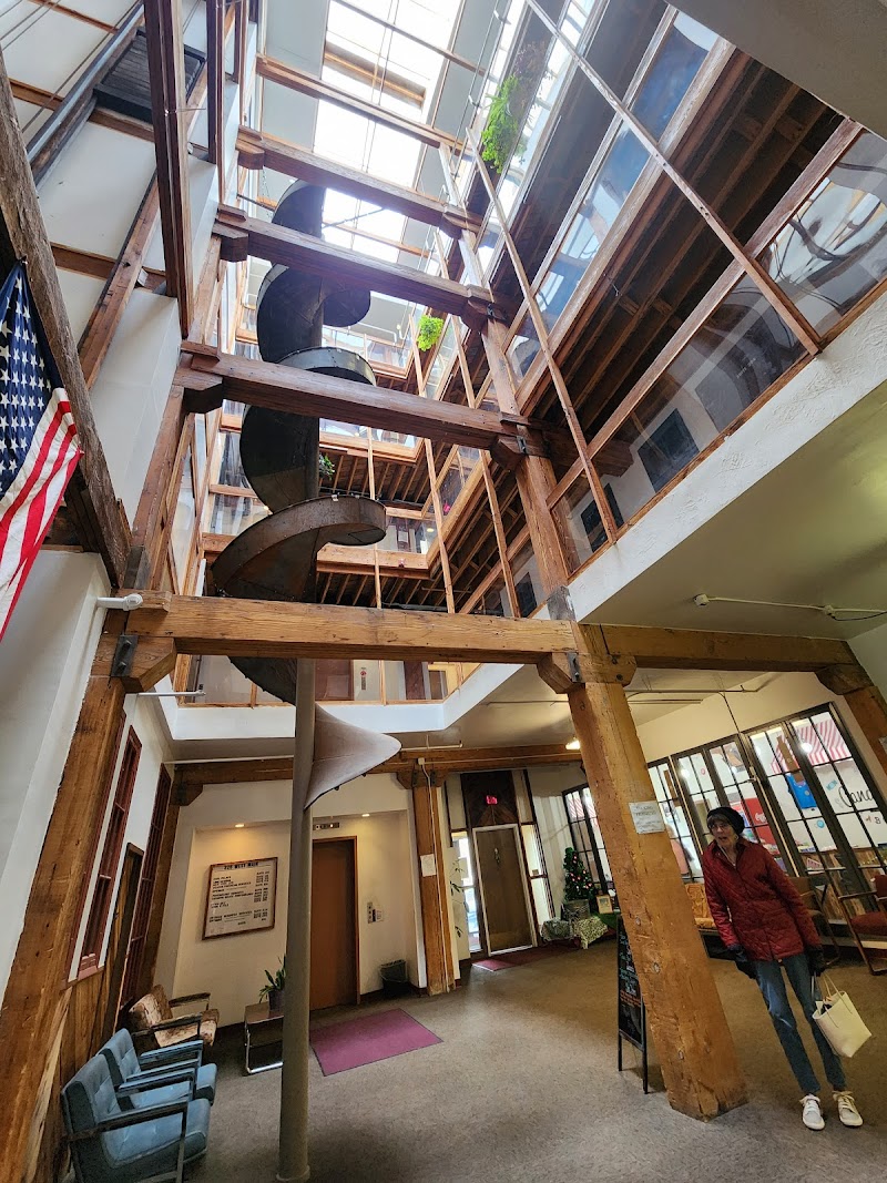 Coal Palace Café and Books photo 4