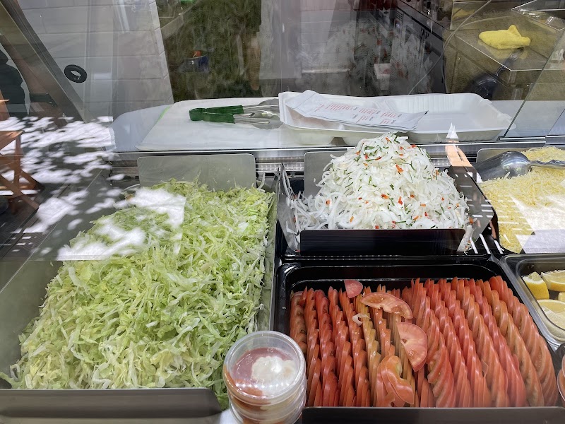 Tommy's Kebabs & Burgers photo 8