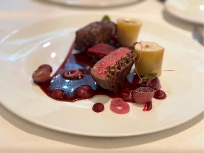 Café Boulud at Maison BARNES photo 3