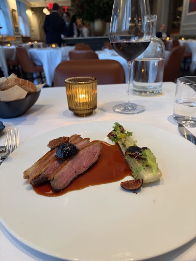 Café Boulud at Maison BARNES photo 3