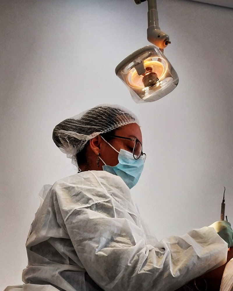 Dra. Paula Cristina Rodrigues – Consultório Odontológico Premium em Campinas - foto 2