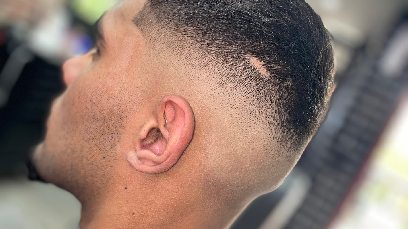 Bladez The Barber Lounge - Hendon photo 1