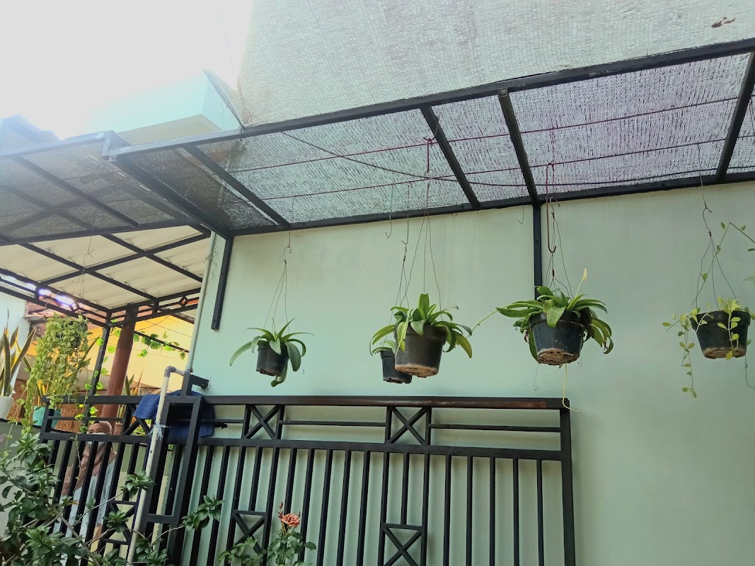 KOST MAMA DINA