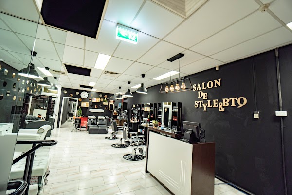 Nepalese Salon De Style photo 2