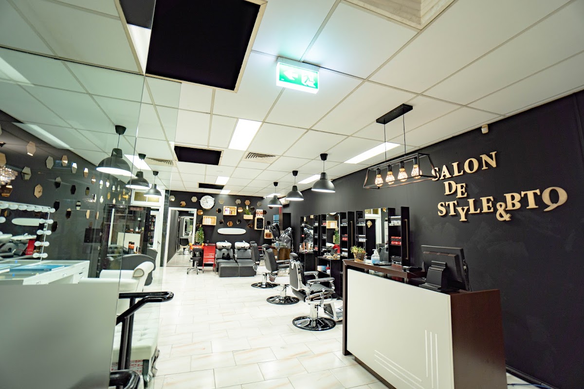 Nepalese Salon De Style photo 1