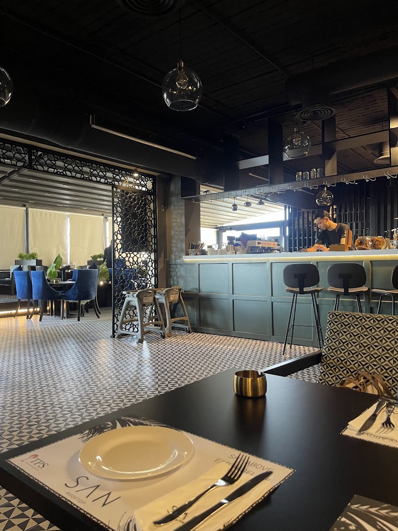 San Rooftop (Restaurant & Cafe) photo 1