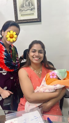 DR PRIYANKA KHARAT