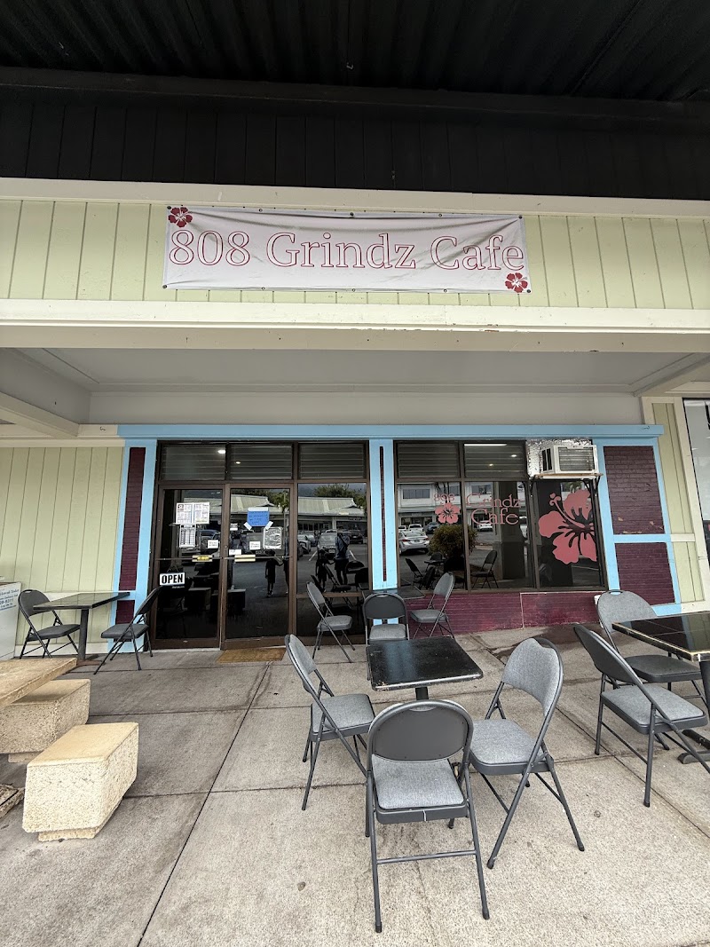 808 Grindz Cafe Kona photo 4