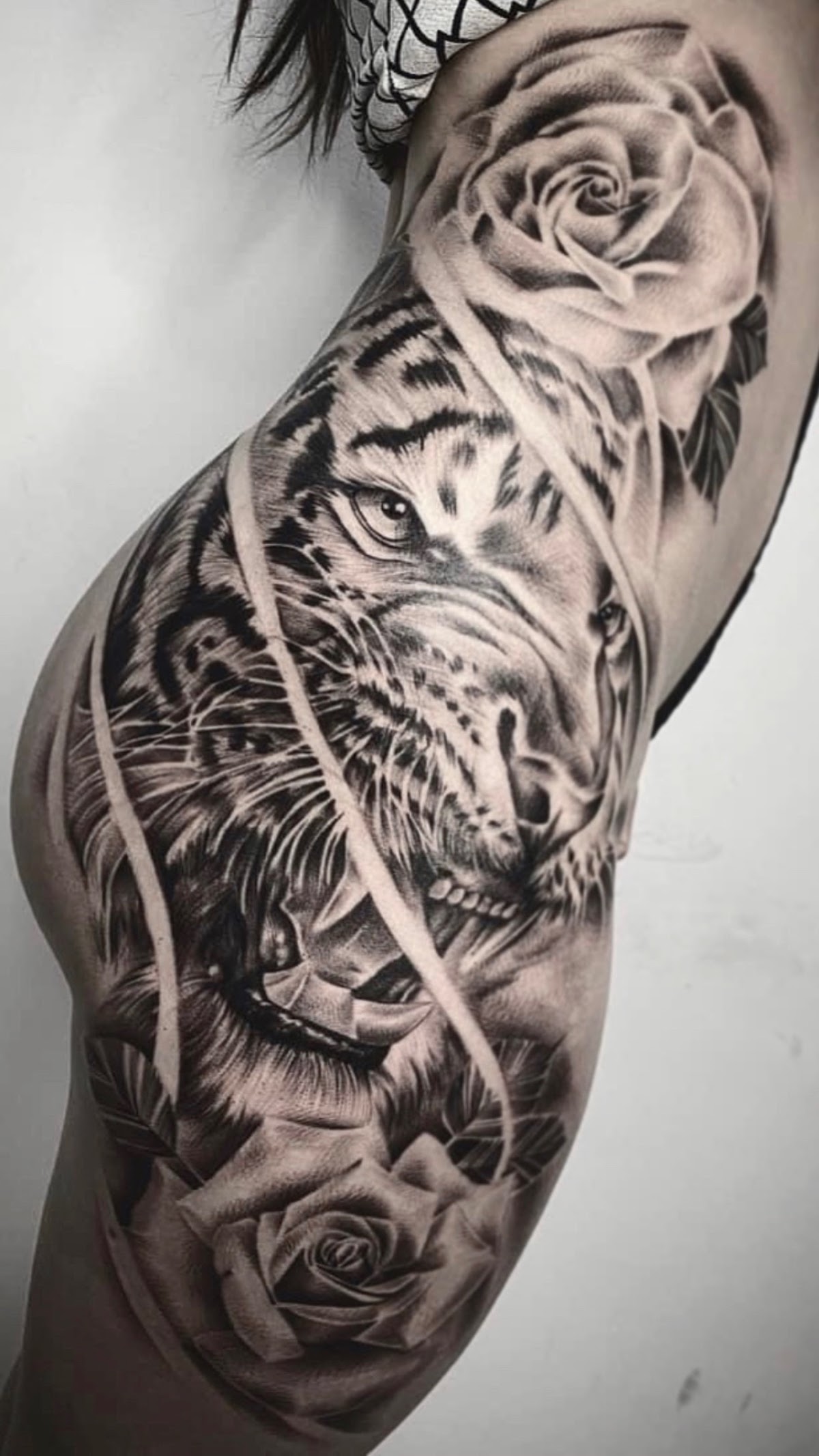Foenix Ink Tattoo Studio — tattoo studio near Hollywood