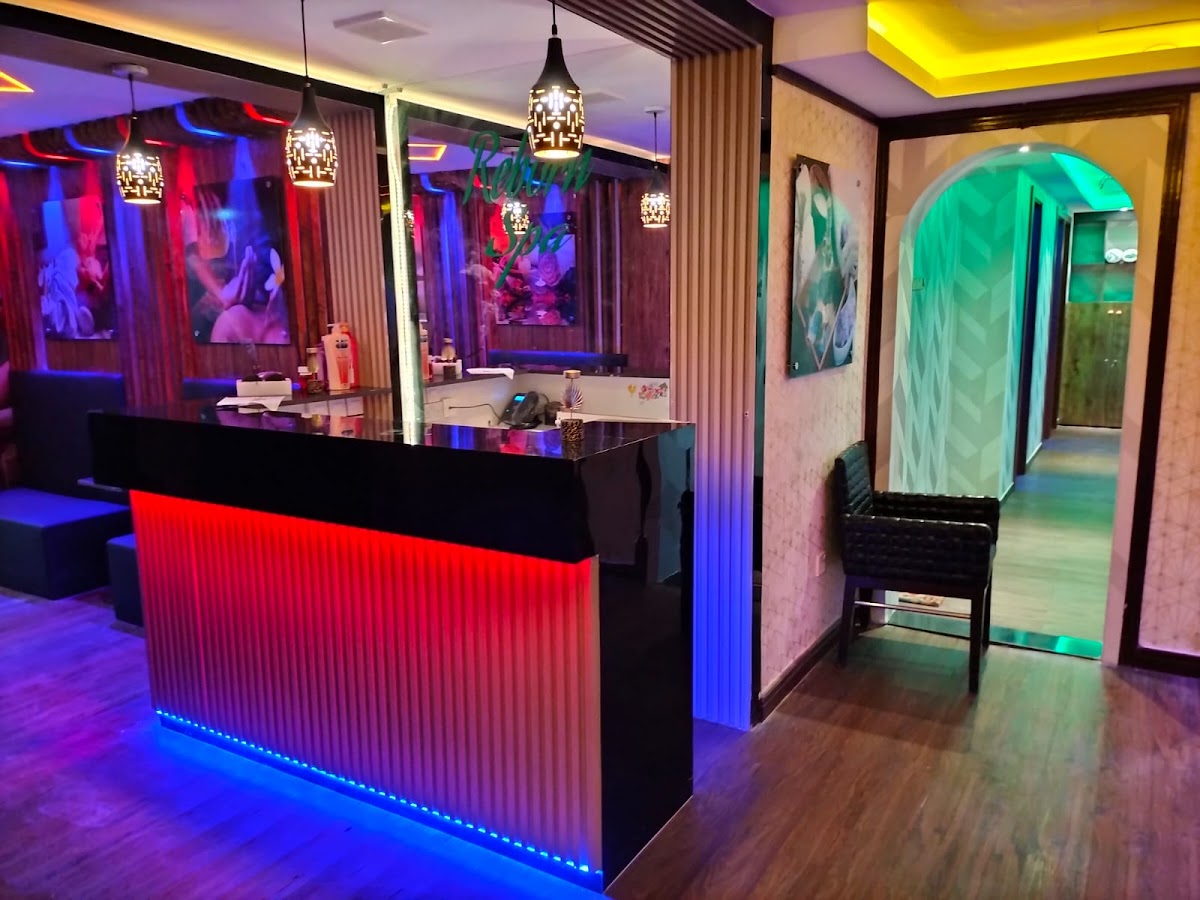 Le Reborn Spa Massage - Al Rigga Deira 3