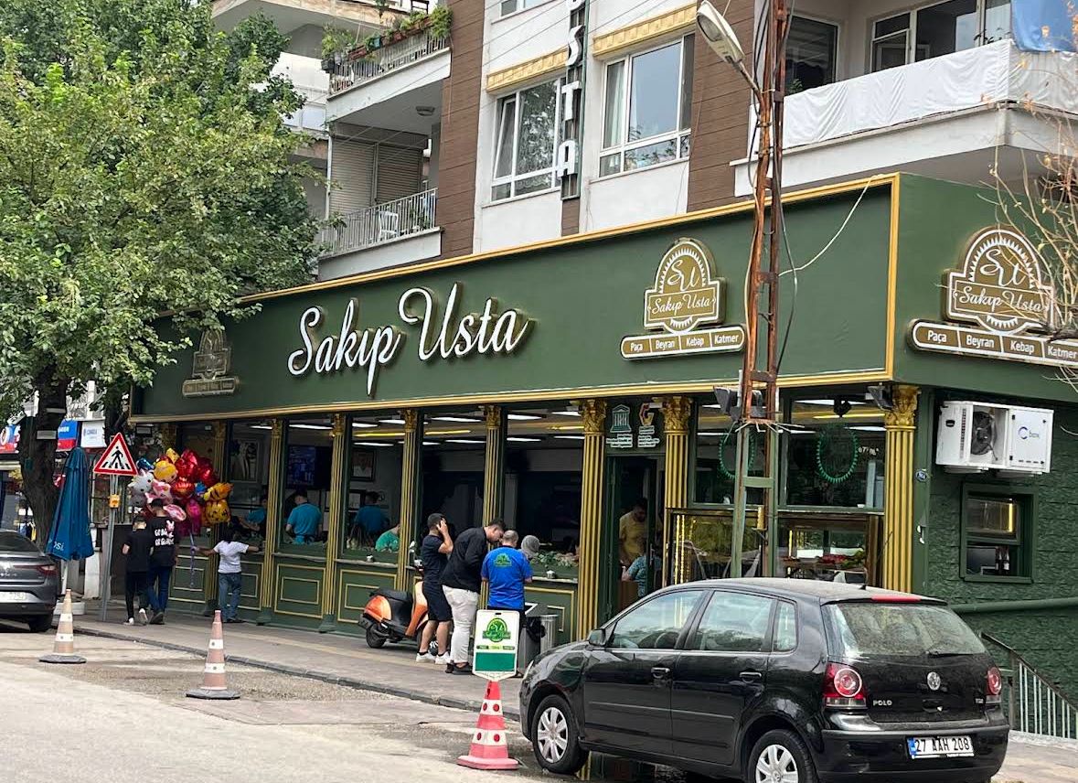 Sakıp Usta Paça Beyran Kebap mekanı