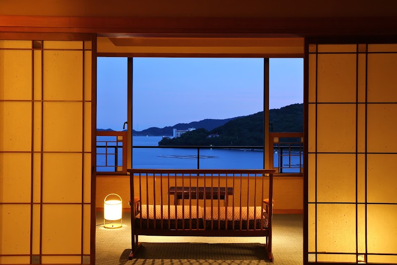 Toba Seaside Hotel