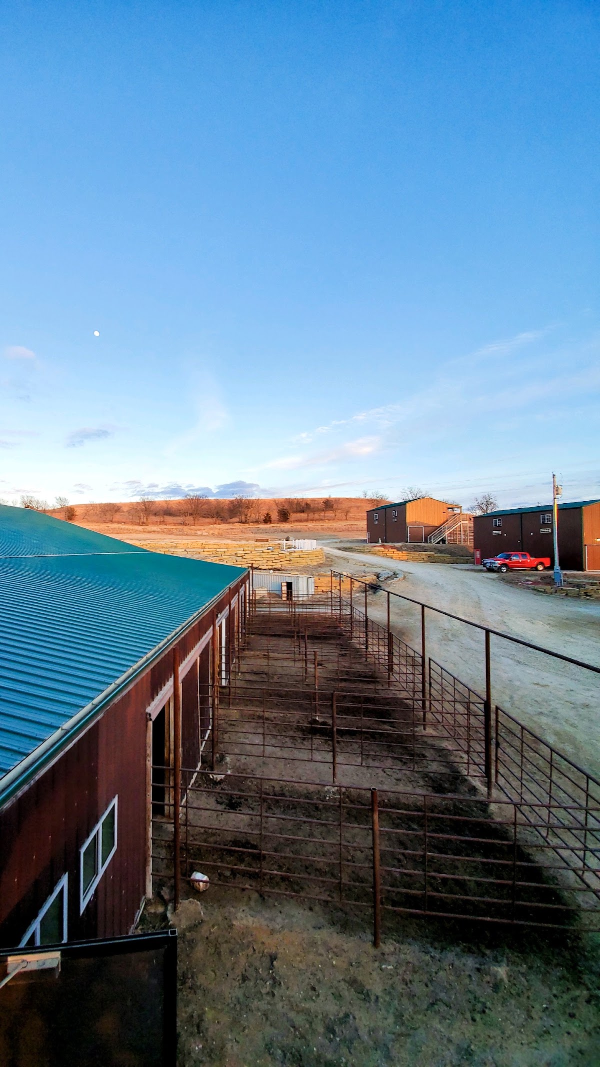 2UW Brush Creek Ranch Executive Apartments and Premium Horse Boarding