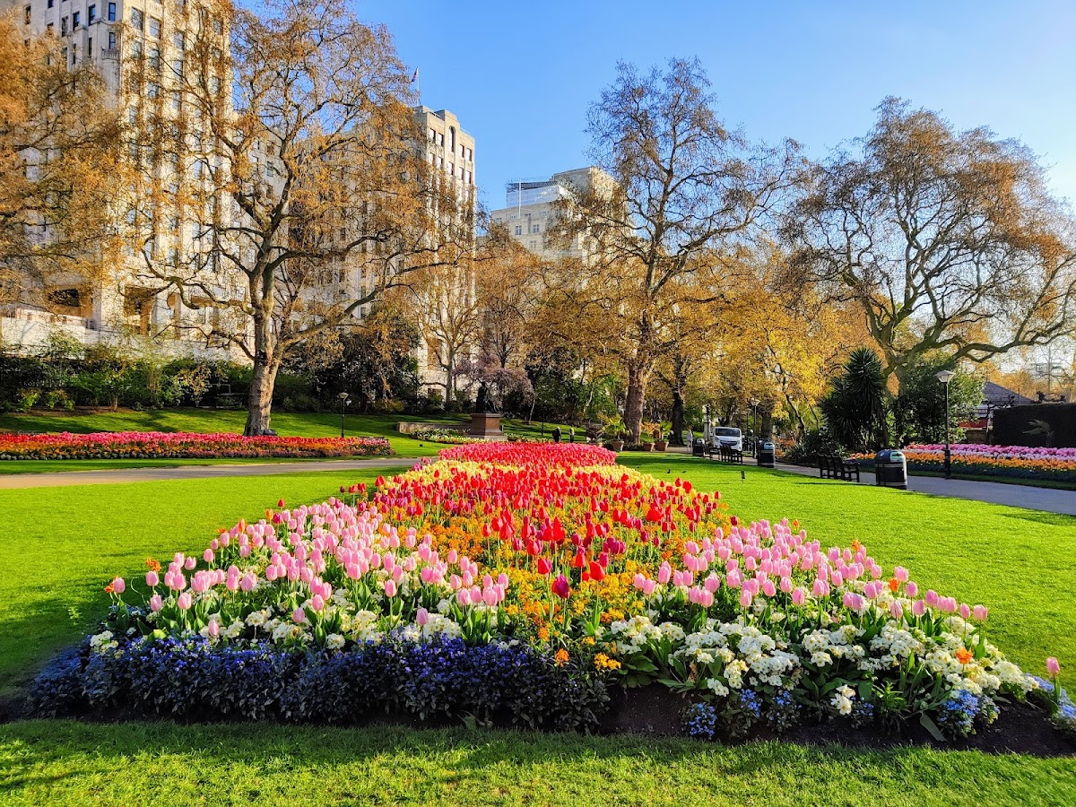 Victoria Embankment Gardens