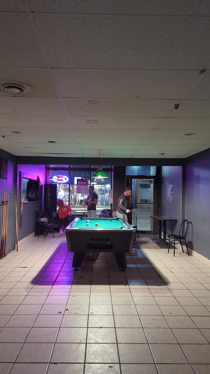 Crazy moes cafe & bar photo 2