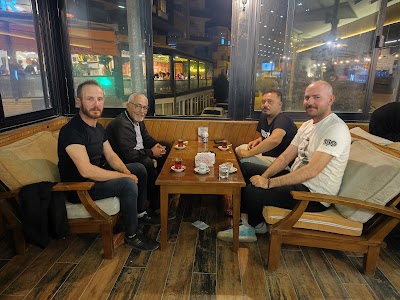 GECE DÖNERCİSİ | KARDEŞLER DÖNER CEYHAN - Restoran