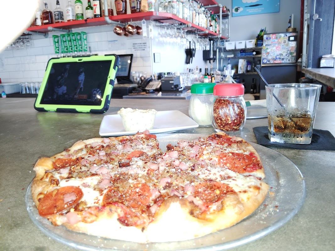 Famulari's Pizzeria: Cainhoy photo 2