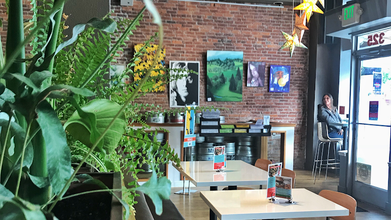 Venti's Cafe + Beer Vault