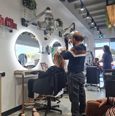 Excel Hair and Beauty photo 2