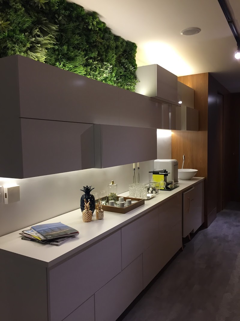 Dra Alessa Meirelles