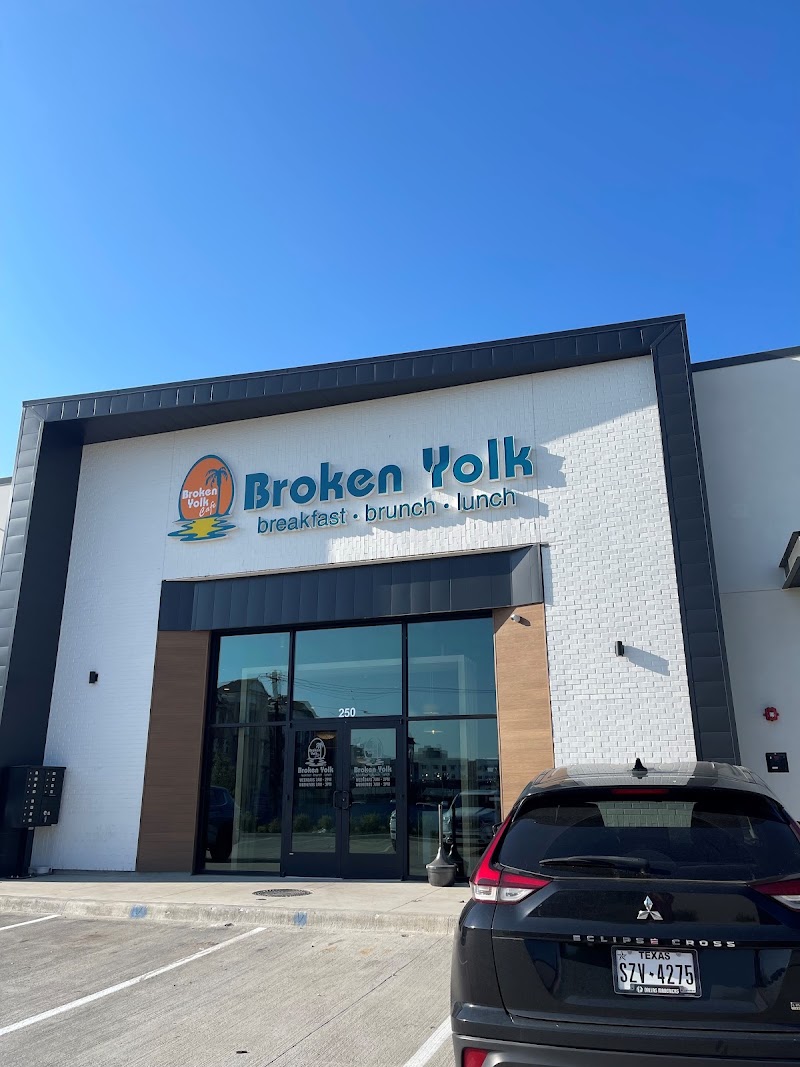 Broken Yolk Cafe photo 1