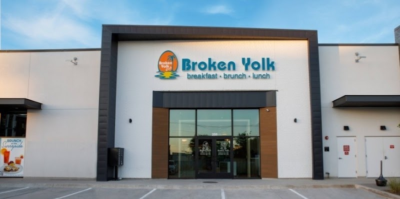 Broken Yolk Cafe photo 1