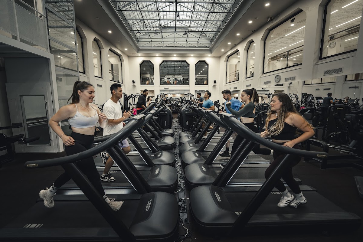 Salle de sport Paris 3 - Cercles de la Forme Beaubourg, vue extérieure