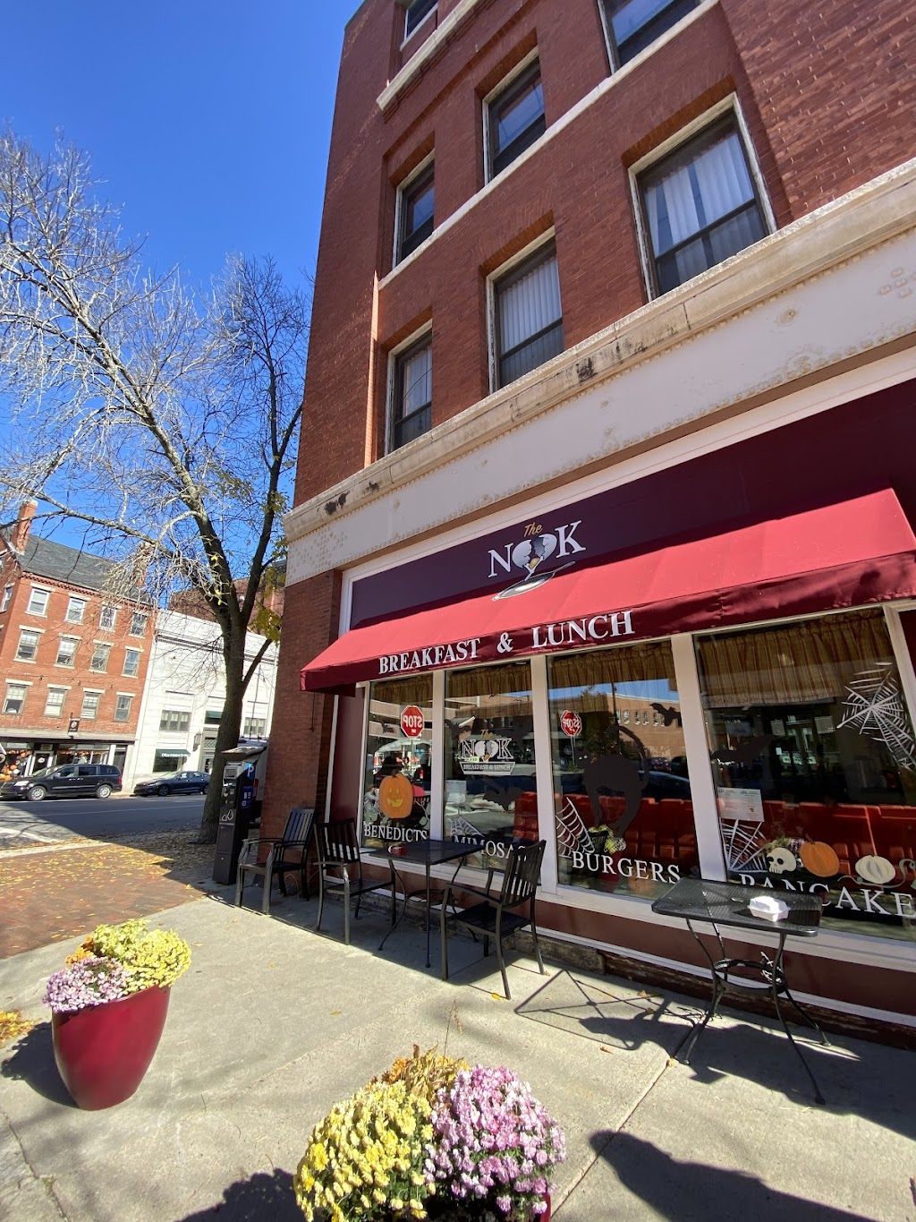 The Nook Breakfast & Lunch