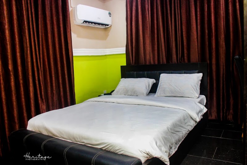 House Eleven Hotel and Apartments photo 5