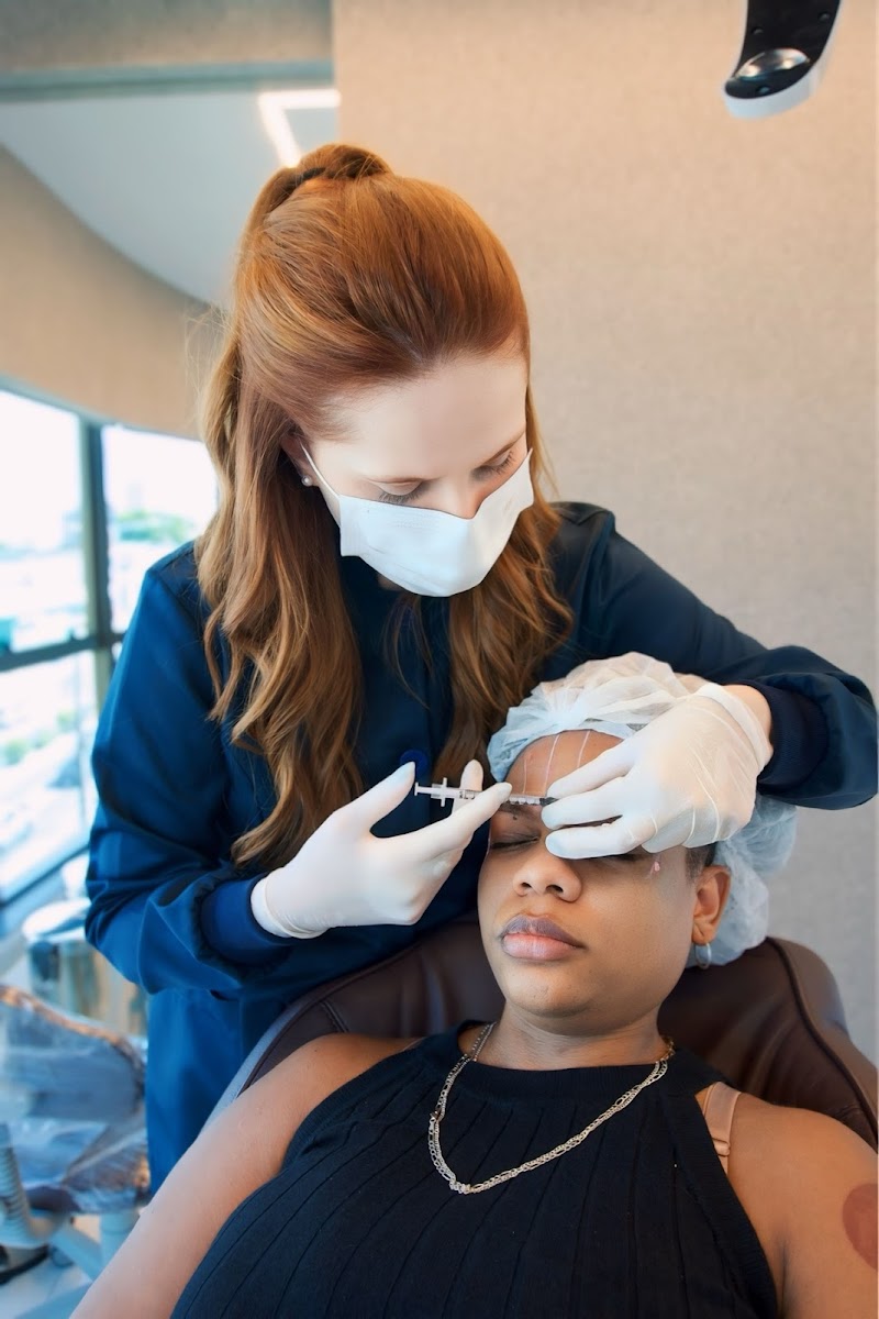 Dra Emmily Braz- Endodontista - foto 3