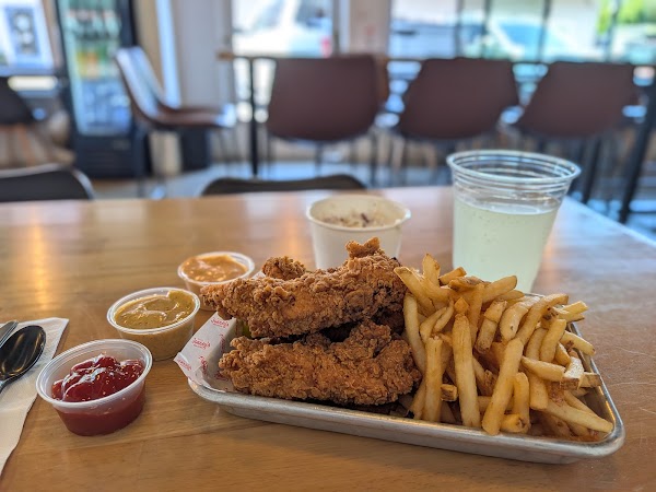 Photo of Jonesy's Fried Chicken