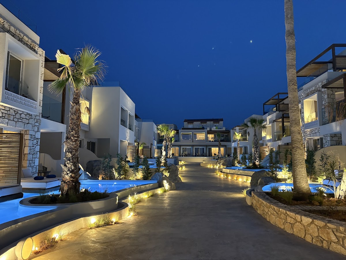 Uzenie All Suites Boutique Resort