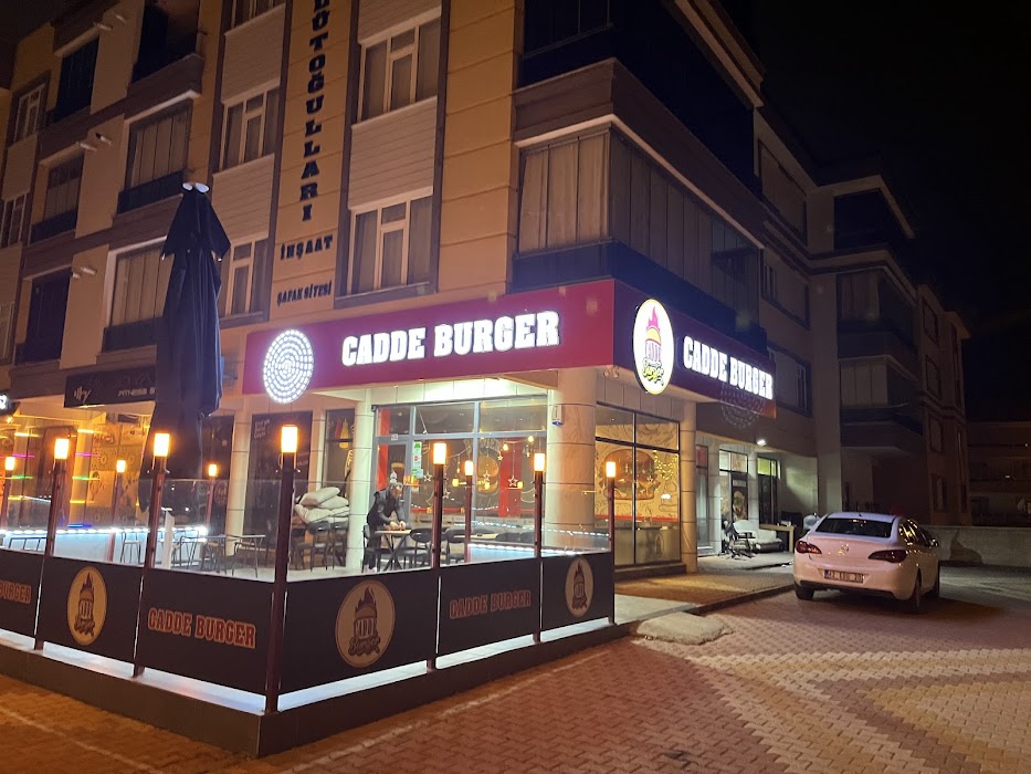 Cadde Burger fotoğraf 1